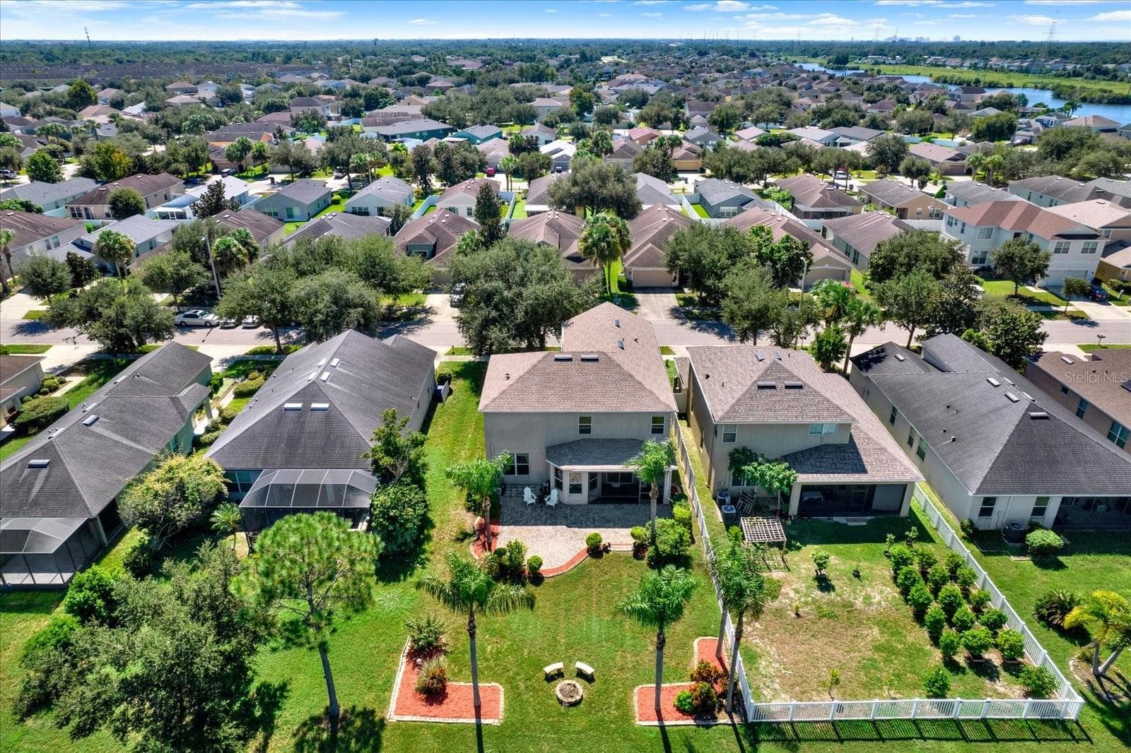 Single Family Residence at 7127 FOREST MERE DR, RIVERVIEW, photo 60 of 77