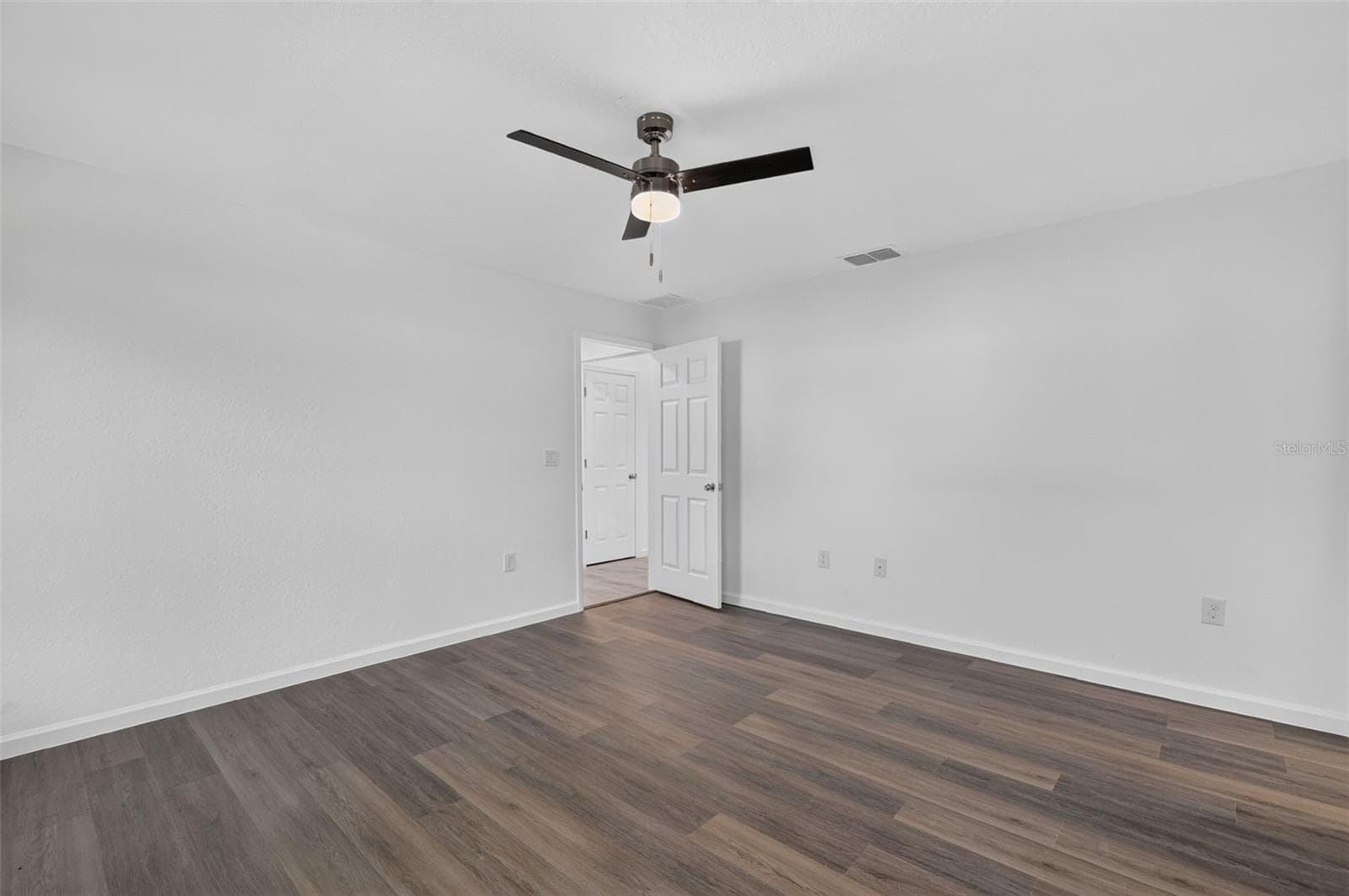 Single Family Residence at 17348 SW 41ST CIR, OCALA, photo 13 of 26