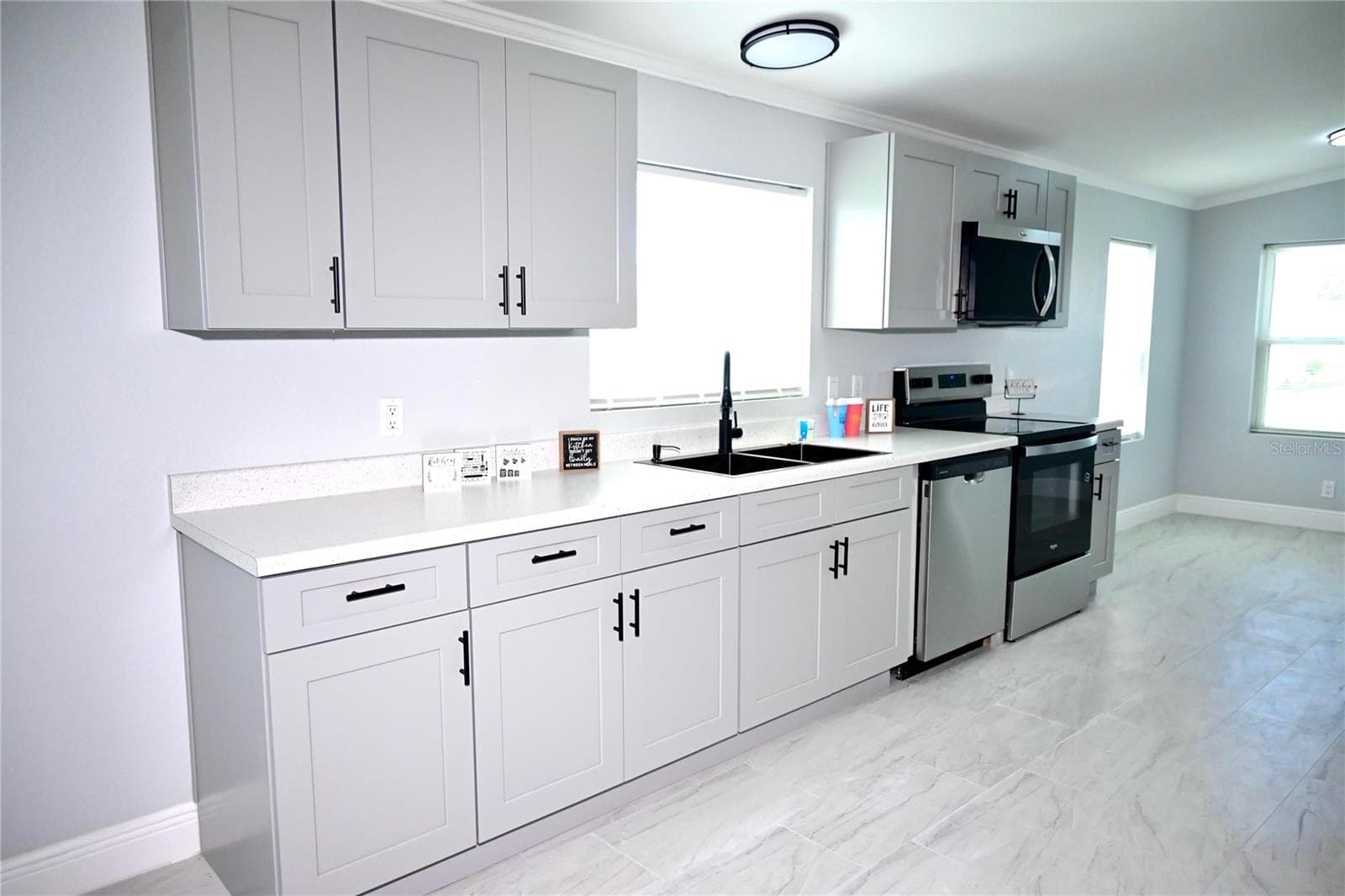 Manufactured Home at 308 EVANDEE CT, KISSIMMEE, photo 11 of 36