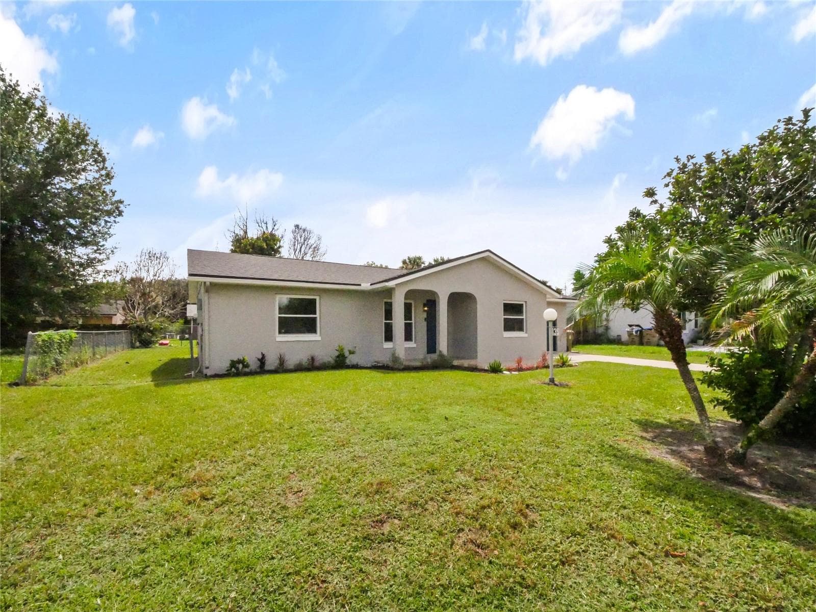 Single Family Residence at 135 IGUALA DR, KISSIMMEE, photo 4 of 35