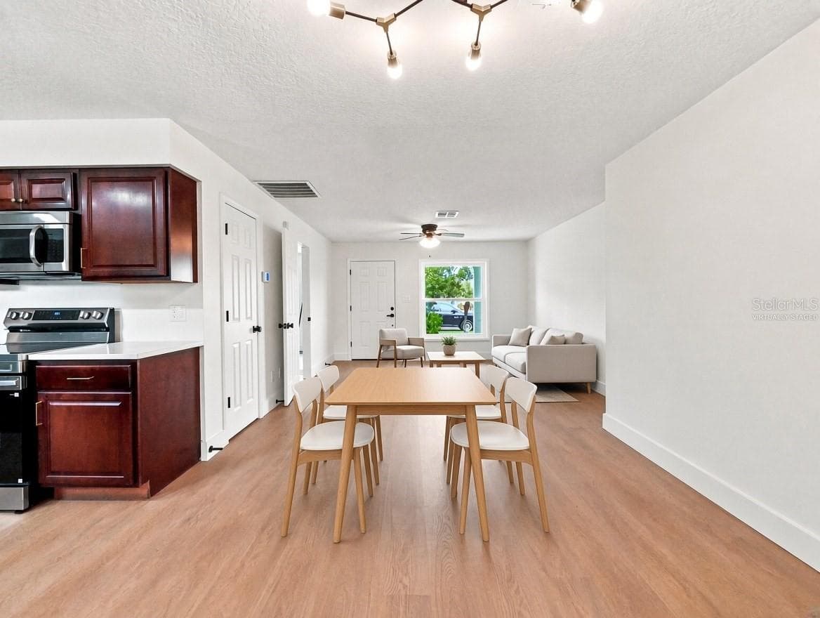 Virtually Staged - 135 IGUALA DR, KISSIMMEE