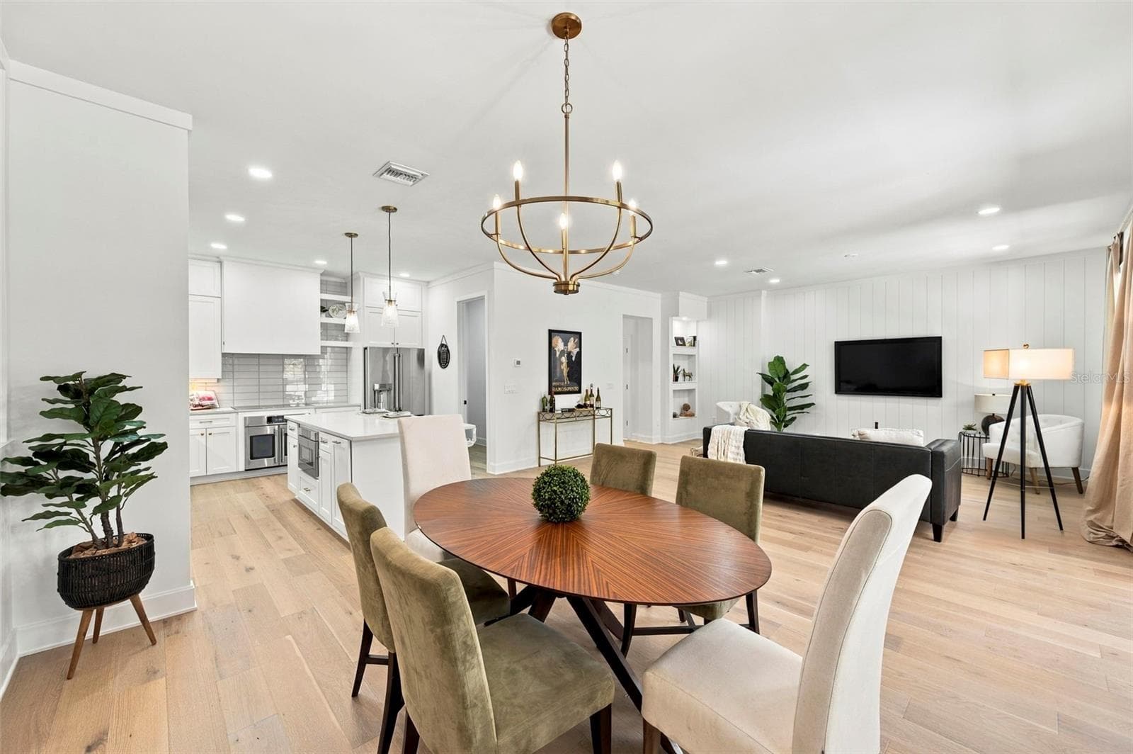 Townhouse at 460 GILMAN PL N, ST PETERSBURG, photo 11 of 67
