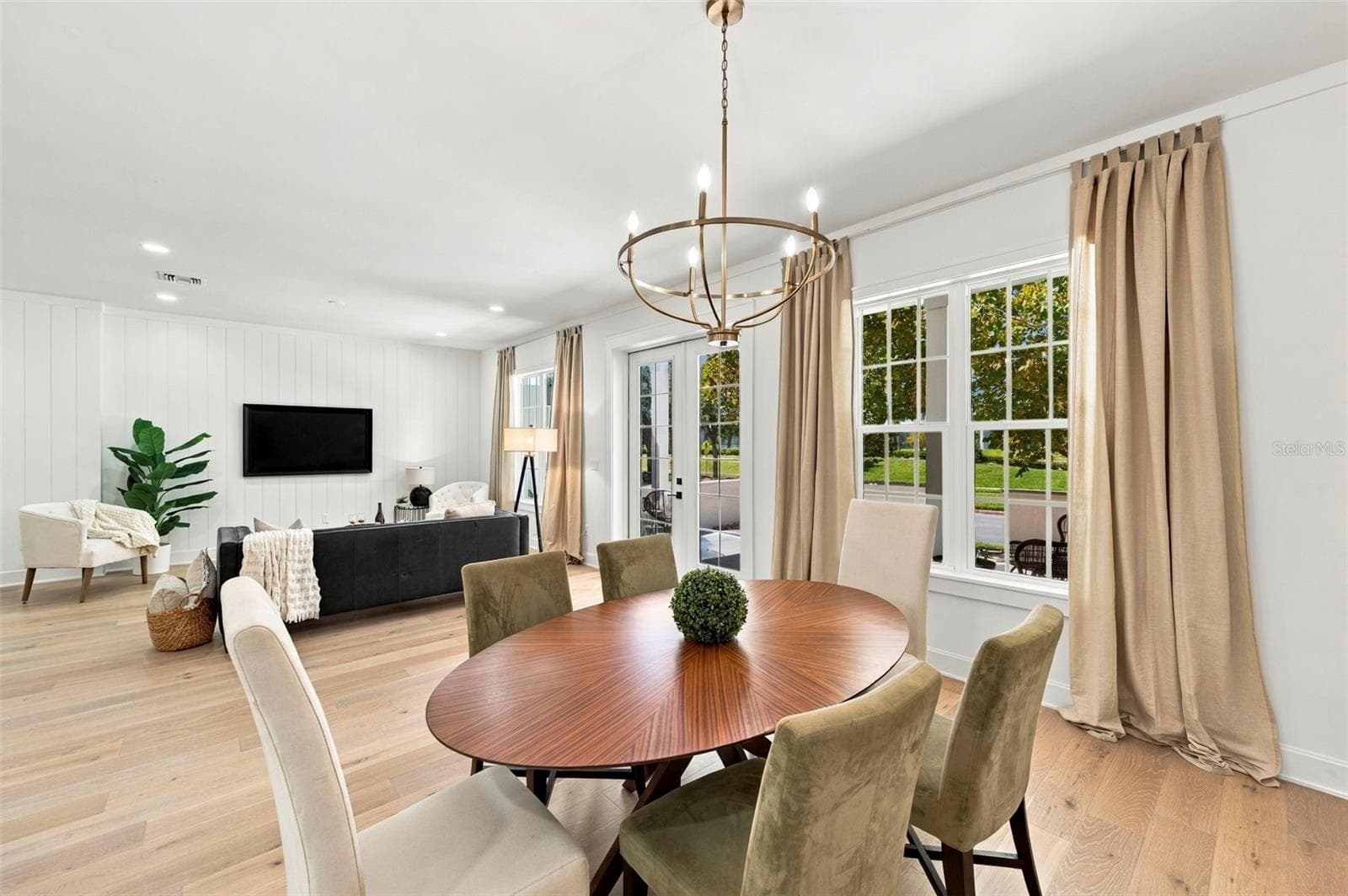 Townhouse at 460 GILMAN PL N, ST PETERSBURG, photo 12 of 67