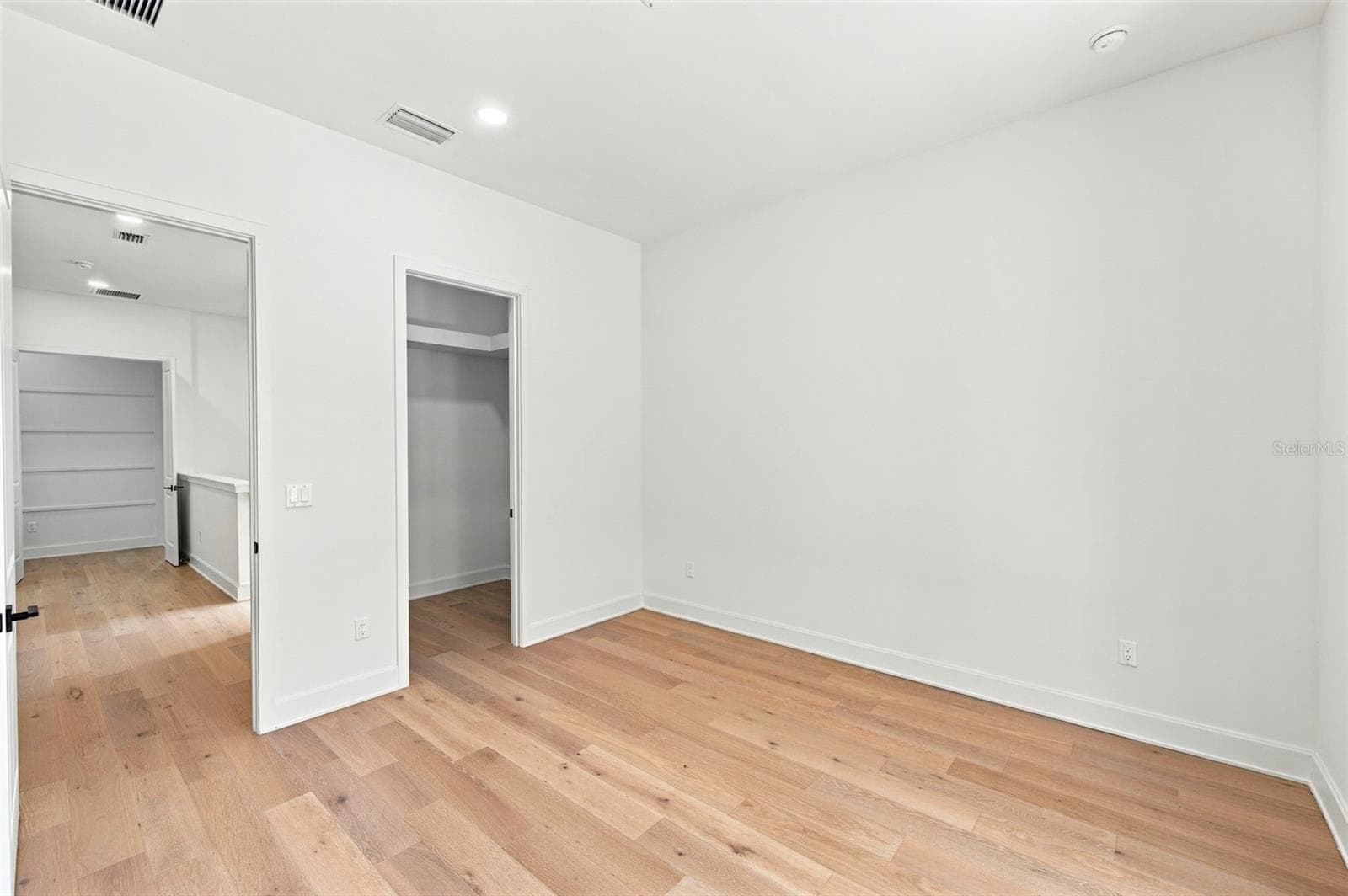 Townhouse at 460 GILMAN PL N, ST PETERSBURG, photo 34 of 67