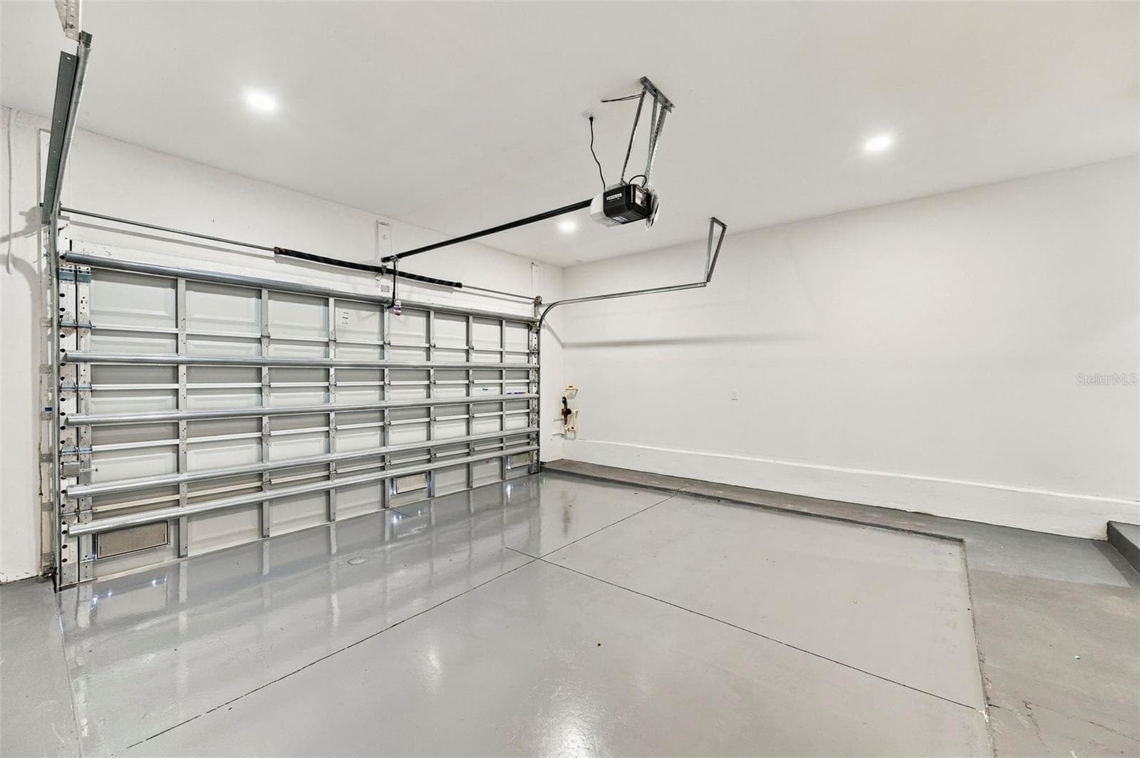 Townhouse at 460 GILMAN PL N, ST PETERSBURG, photo 46 of 67