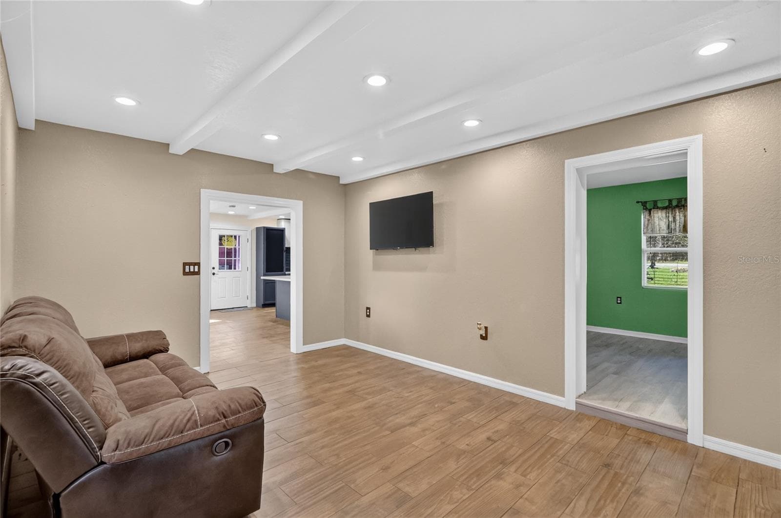Single Family Residence at 11717 E SALMON DR, FLORAL CITY, photo 20 of 49