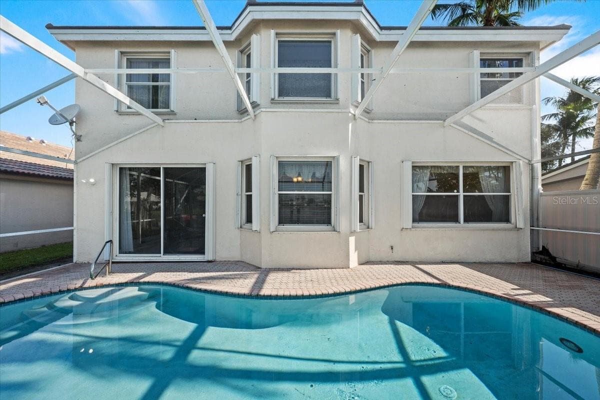 Single Family Residence at 7639 NORTHTREE CLUB DR, LAKE WORTH, photo 3 of 42