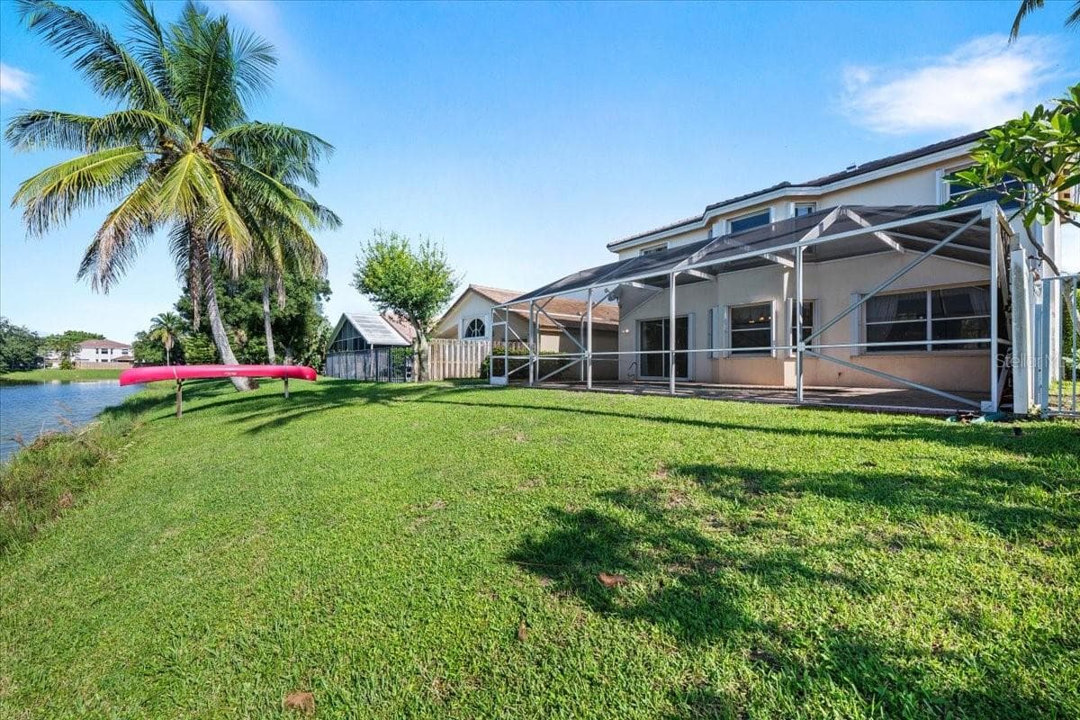 Single Family Residence at 7639 NORTHTREE CLUB DR, LAKE WORTH, photo 6 of 42