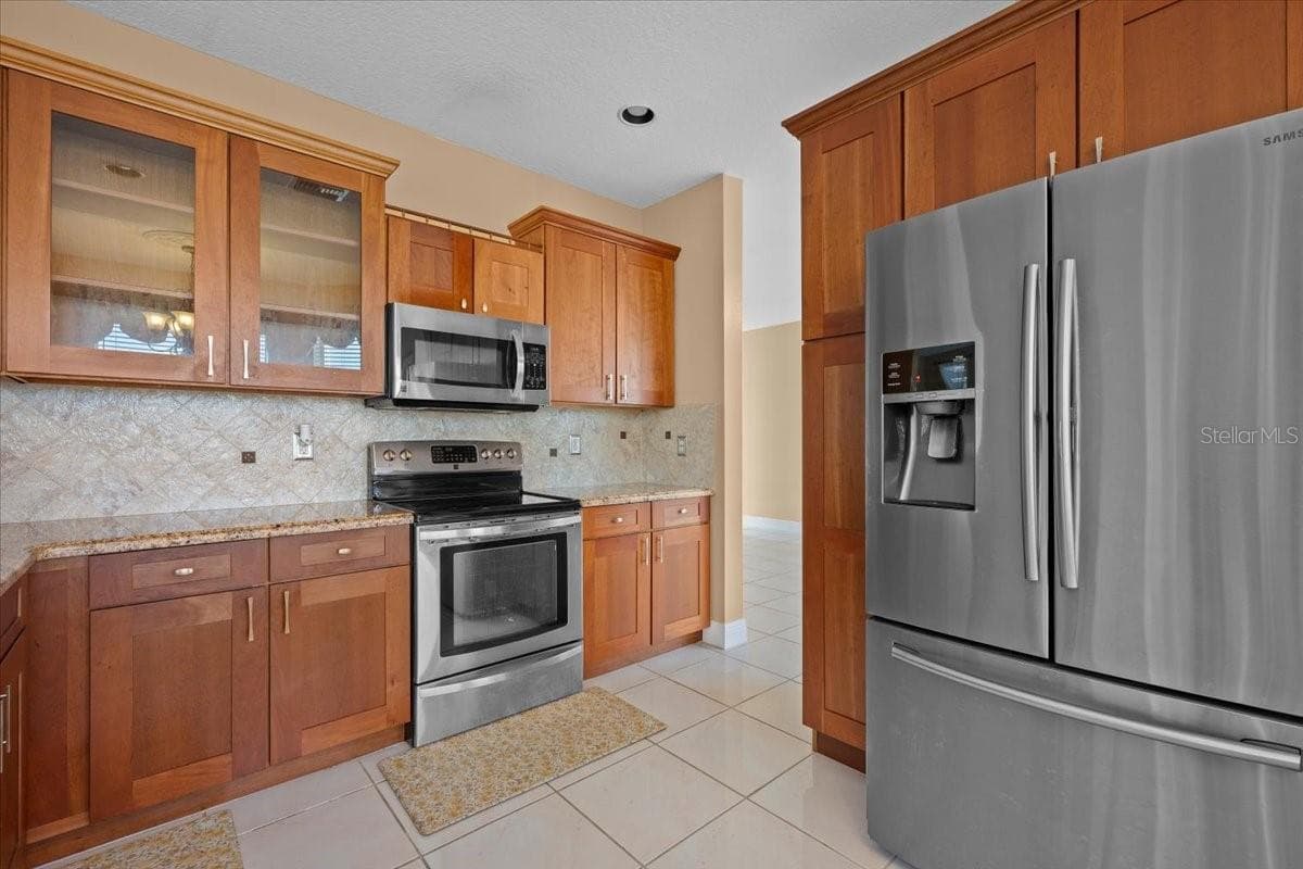 Single Family Residence at 7639 NORTHTREE CLUB DR, LAKE WORTH, photo 7 of 42