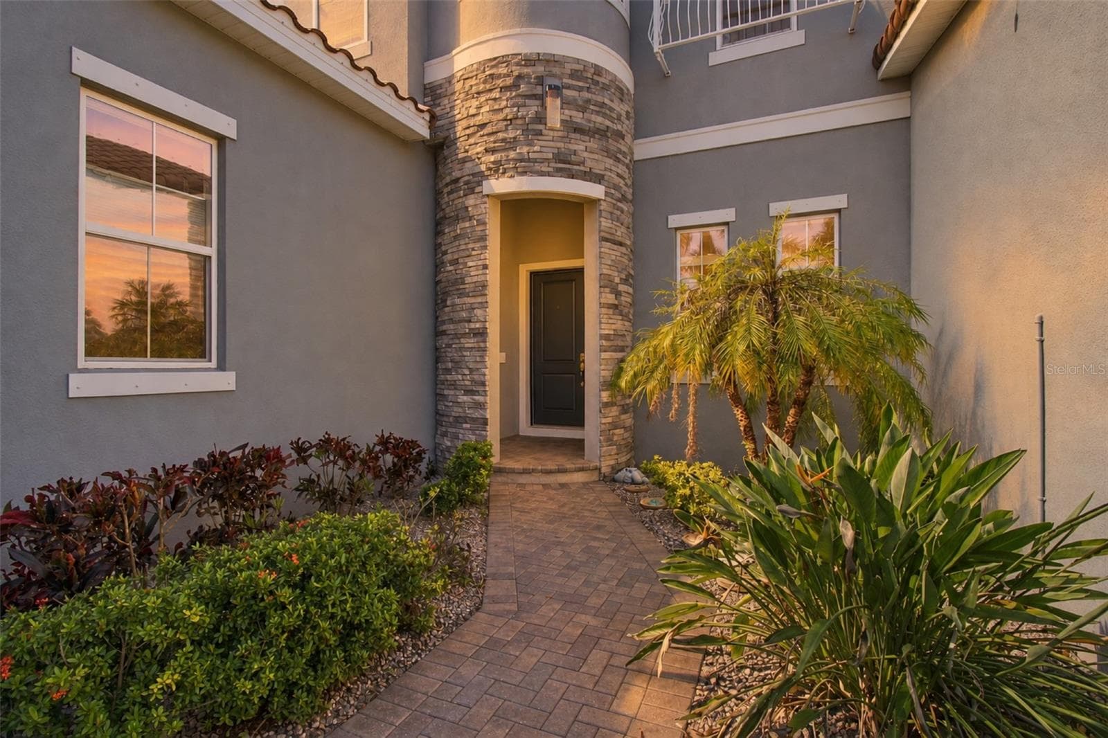 Single Family Residence at 832 MANNS HARBOR DR, APOLLO BEACH, photo 4 of 100