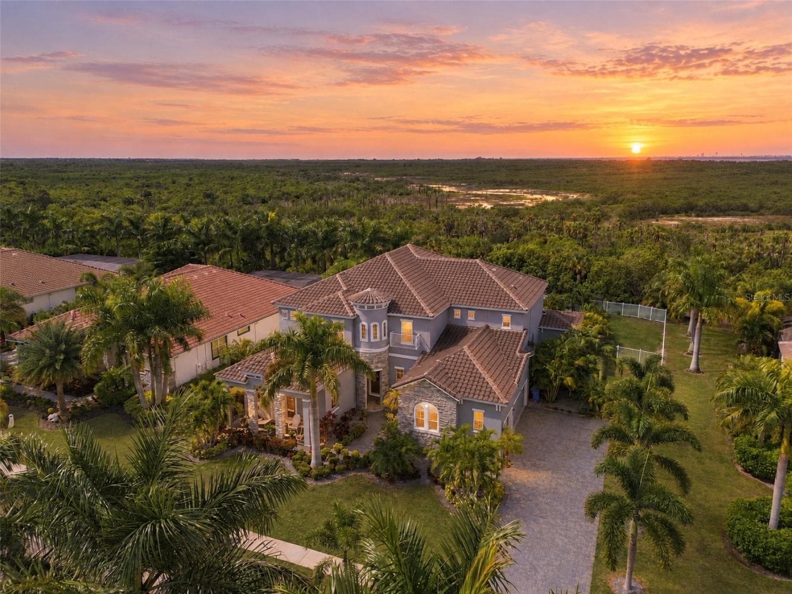 Single Family Residence at 832 MANNS HARBOR DR, APOLLO BEACH, photo 83 of 100