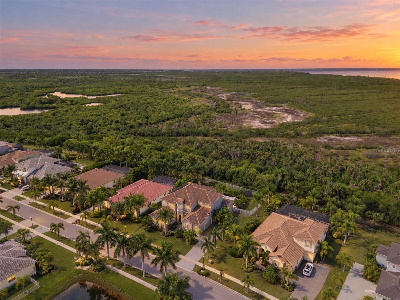 Single Family Residence at 832 MANNS HARBOR DR, APOLLO BEACH, photo 85 of 100