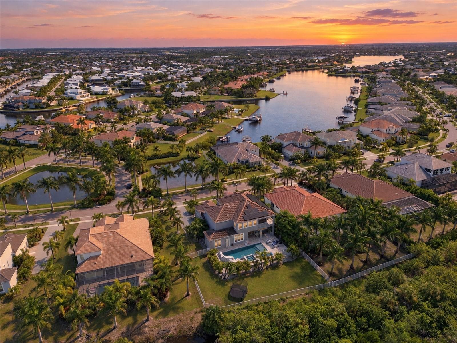 Single Family Residence at 832 MANNS HARBOR DR, APOLLO BEACH, photo 88 of 100