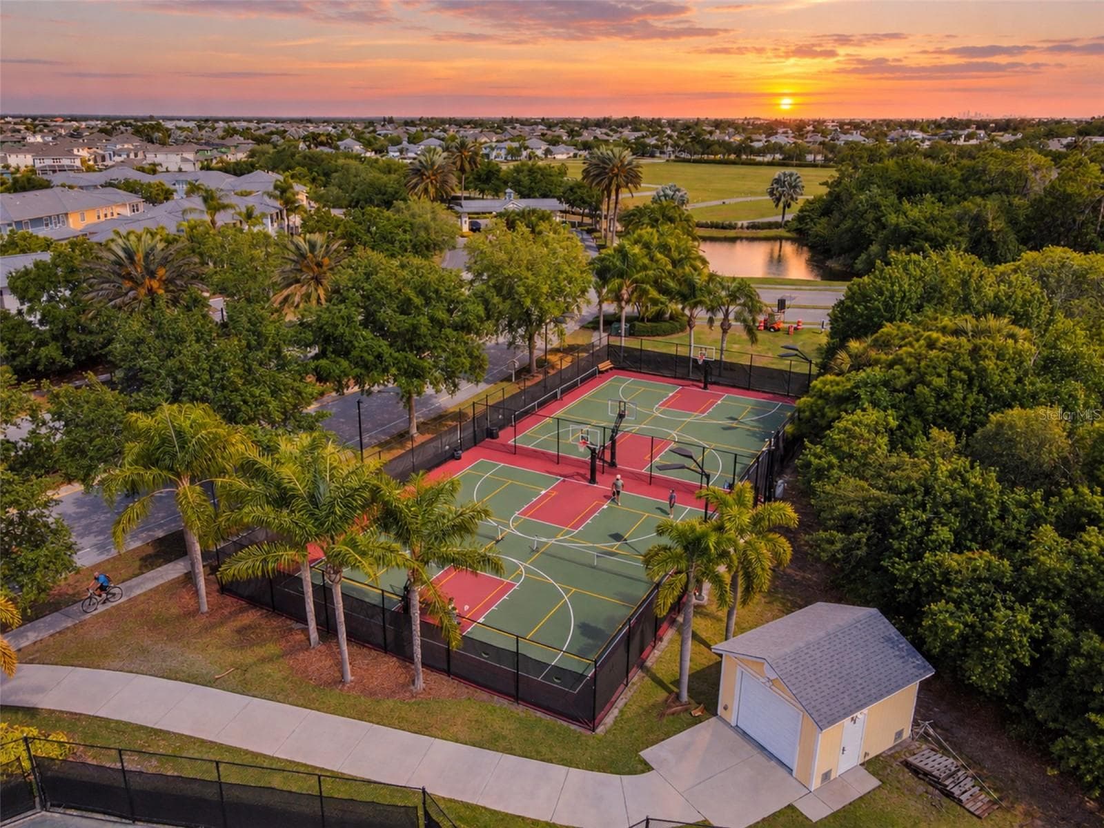 Single Family Residence at 832 MANNS HARBOR DR, APOLLO BEACH, photo 96 of 100
