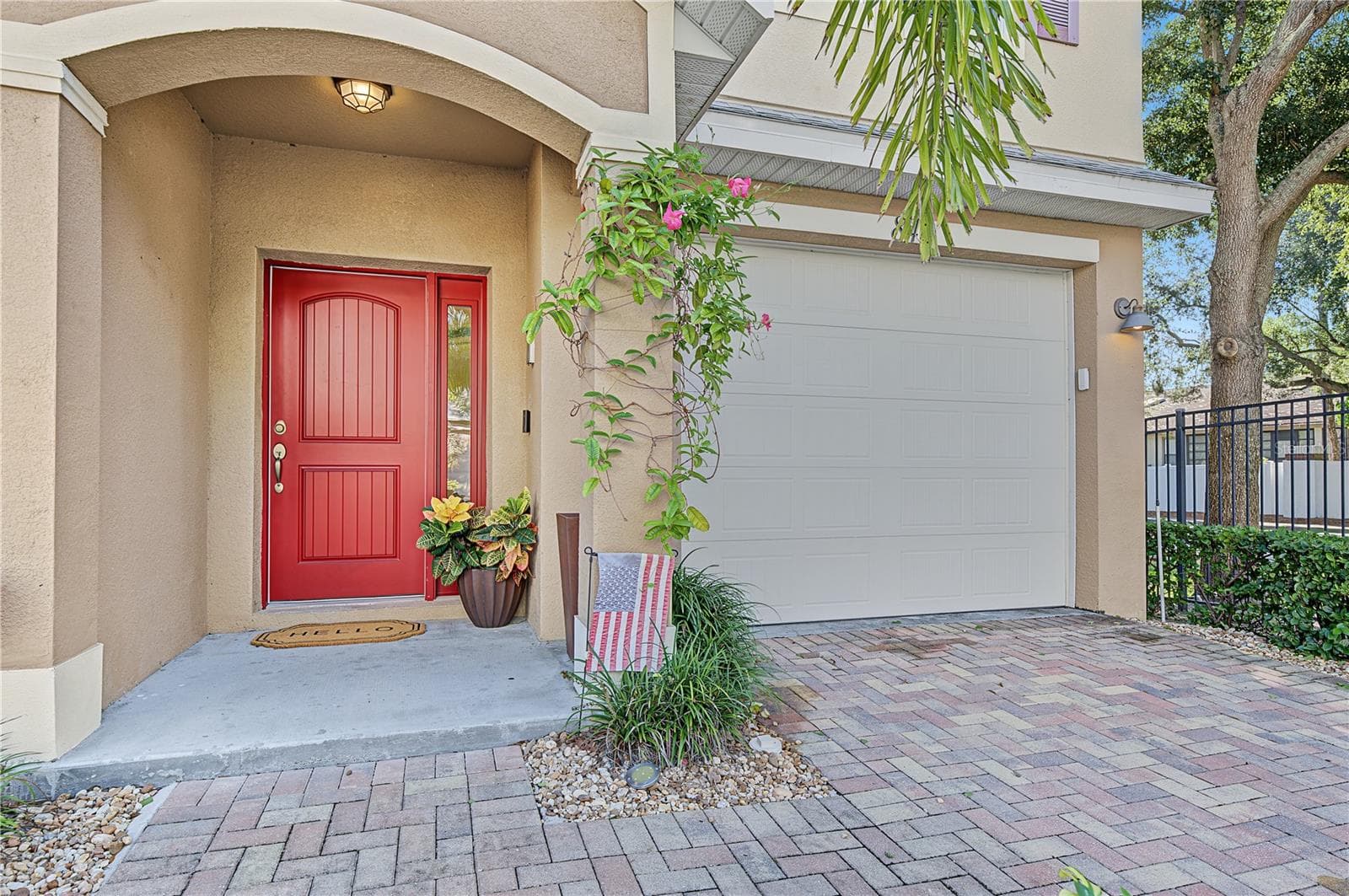 Townhouse at 849 CALLISTA CAY LOOP, TARPON SPRINGS, photo 3 of 75