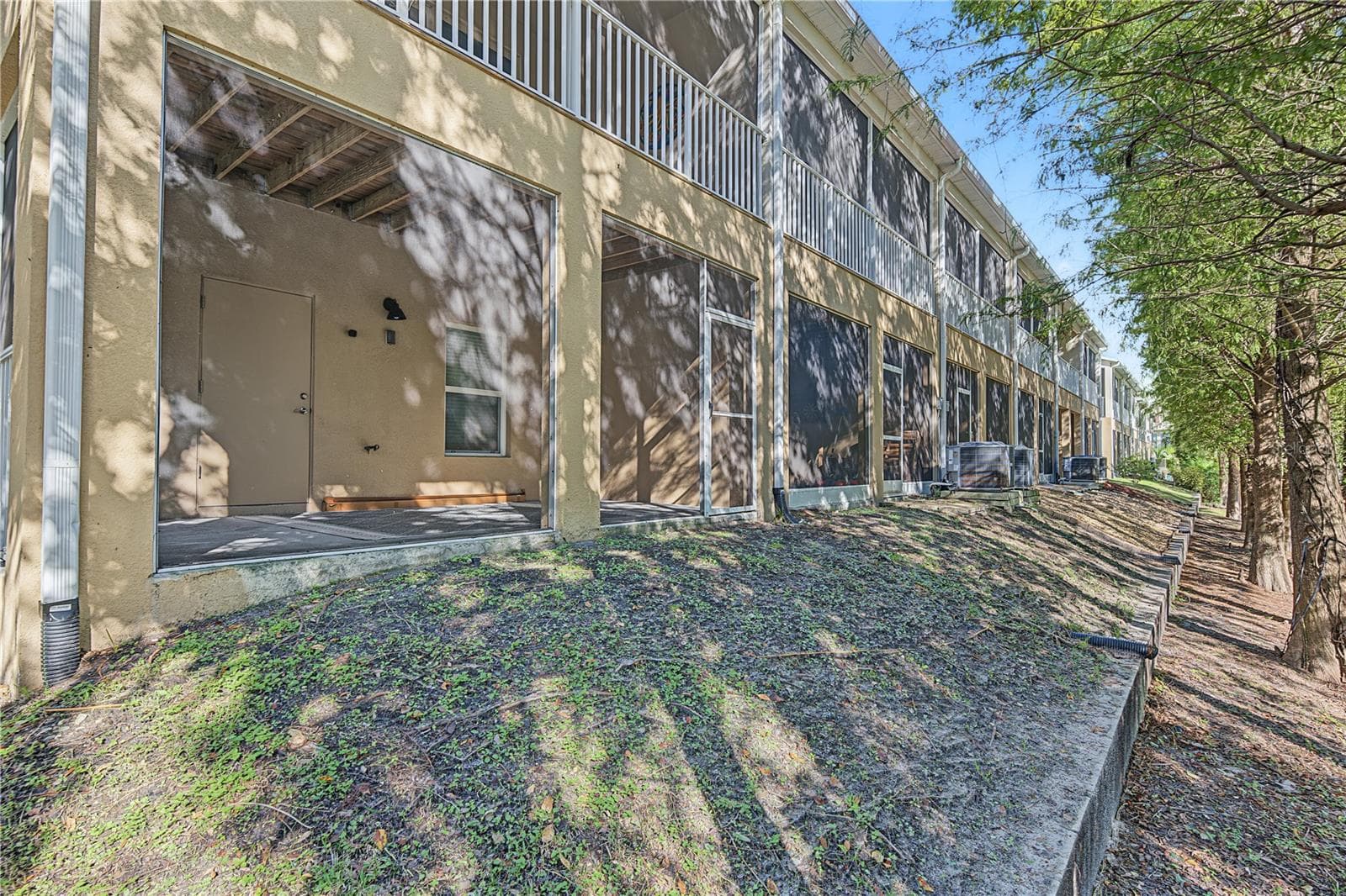 Townhouse at 849 CALLISTA CAY LOOP, TARPON SPRINGS, photo 32 of 75