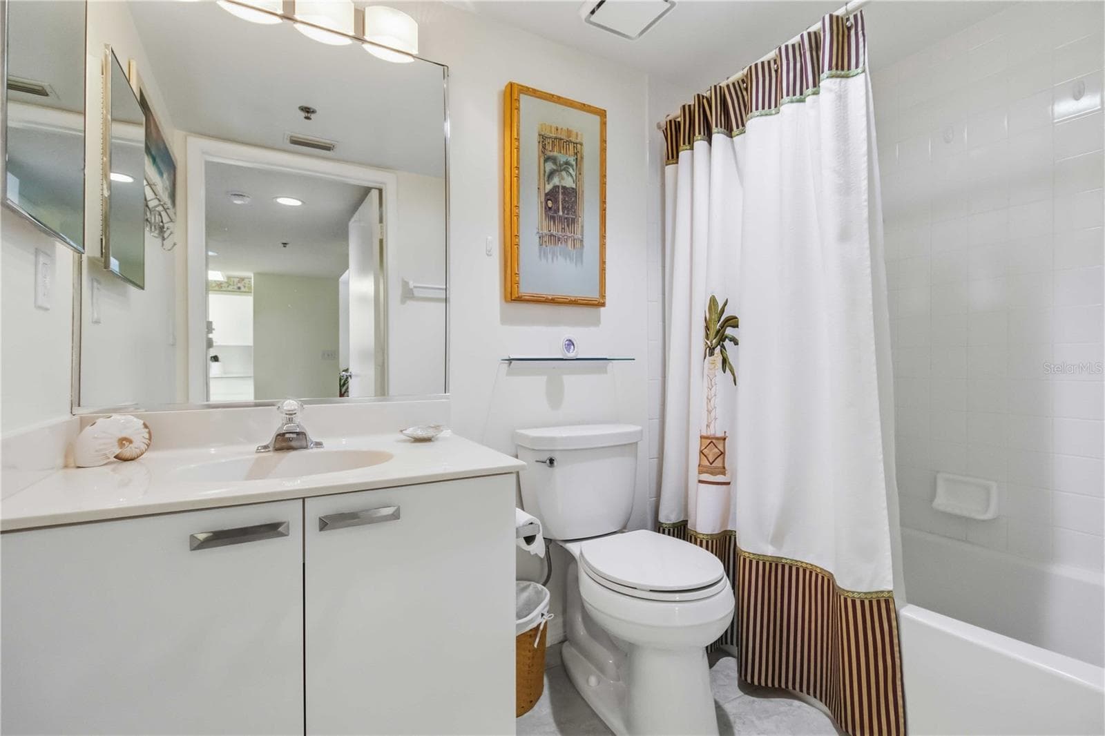 Condominium at 3950 IRONWOOD CIR #205, BRADENTON, photo 18 of 37