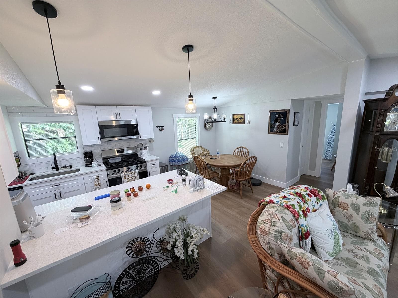 Manufactured Home at 1706 CHARLESTON LN, ST CLOUD, photo 6 of 23