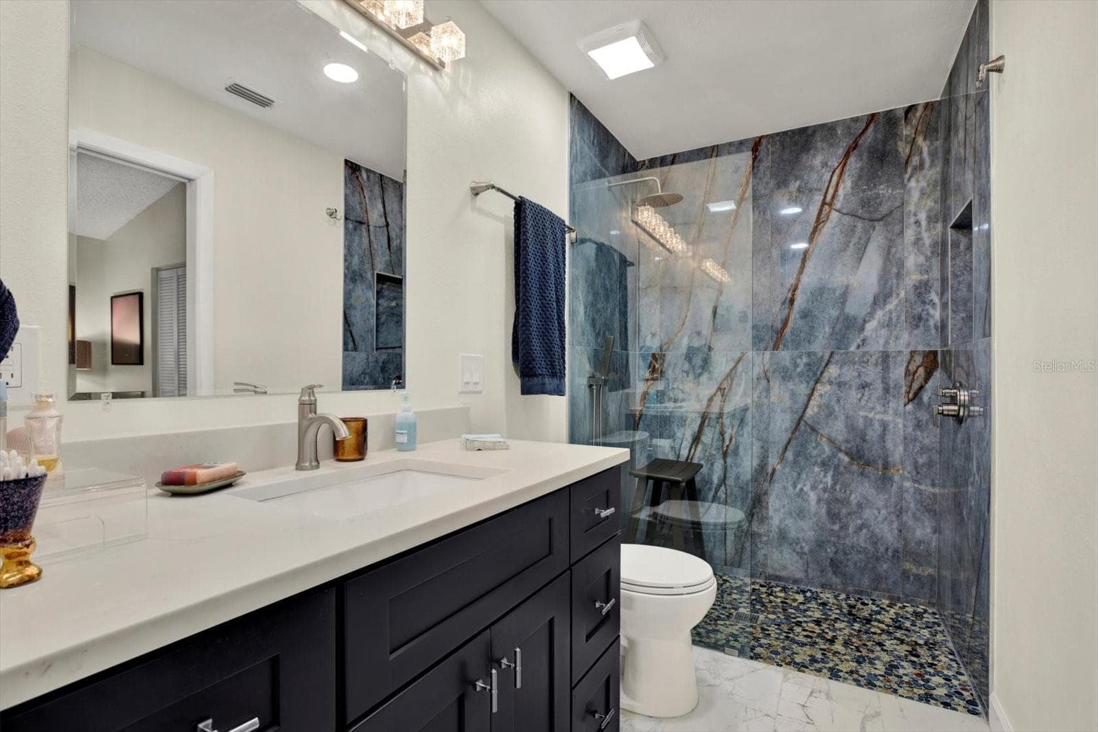 Villa at 3433 HILLMOOR DR, PALM HARBOR, photo 12 of 34