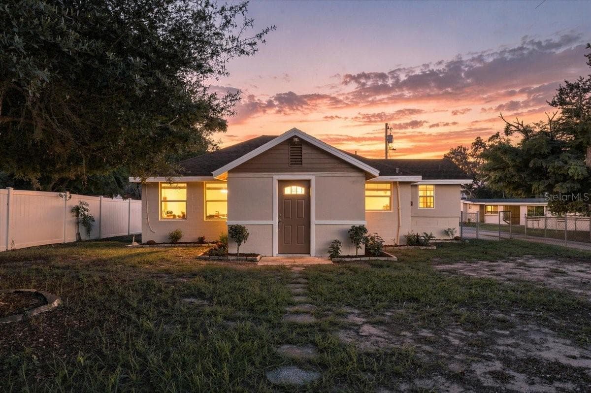 Single Family Residence at 618 4TH ST N, LAKE WALES, photo 2 of 40