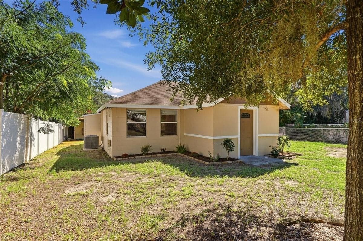 Single Family Residence at 618 4TH ST N, LAKE WALES, photo 4 of 40