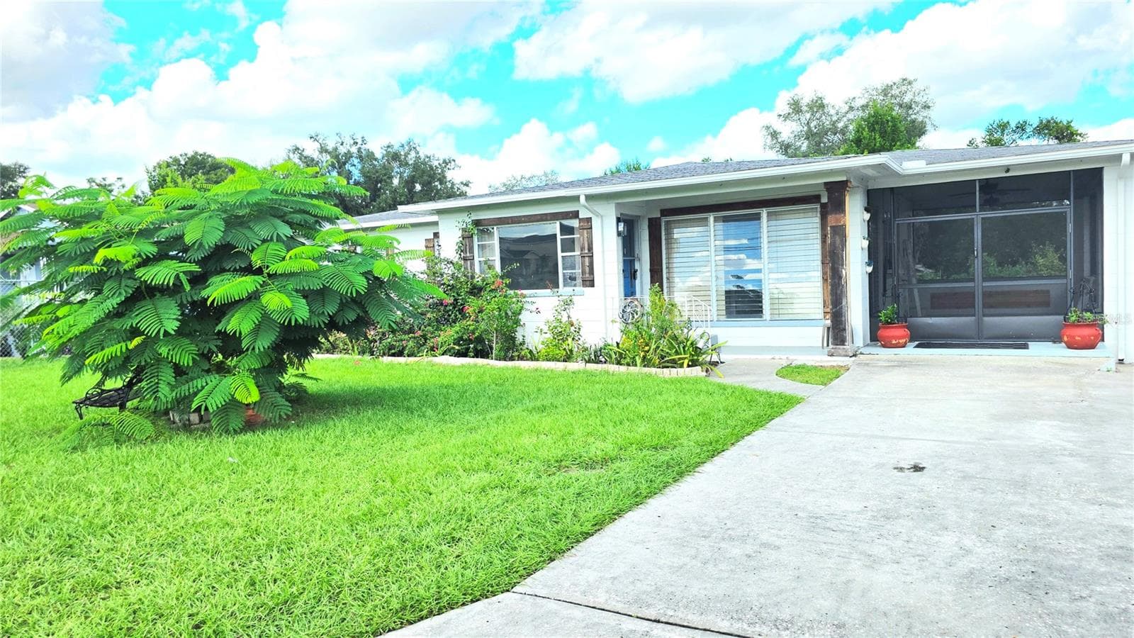 Single Family Residence at 213 W CRAWFORD ST, LAKELAND, photo 6 of 87