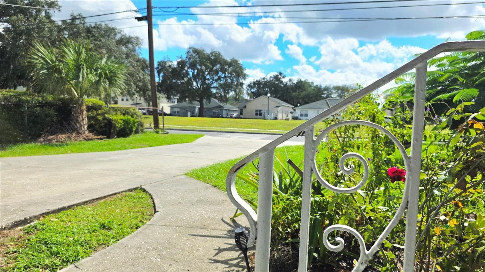 Single Family Residence at 213 W CRAWFORD ST, LAKELAND, photo 15 of 87