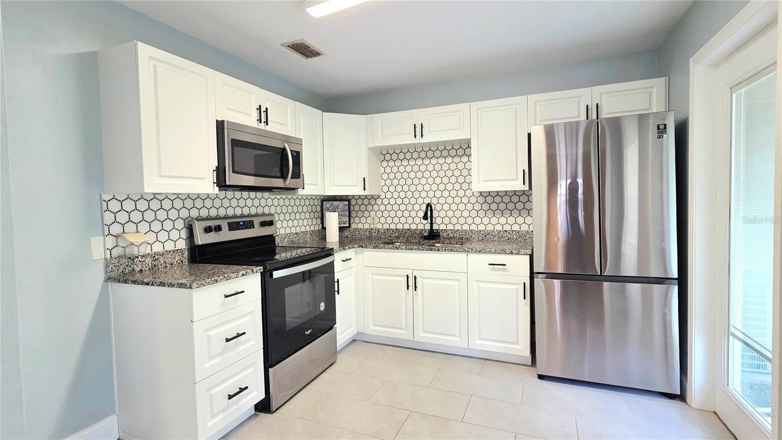 Single Family Residence at 213 W CRAWFORD ST, LAKELAND, photo 31 of 87