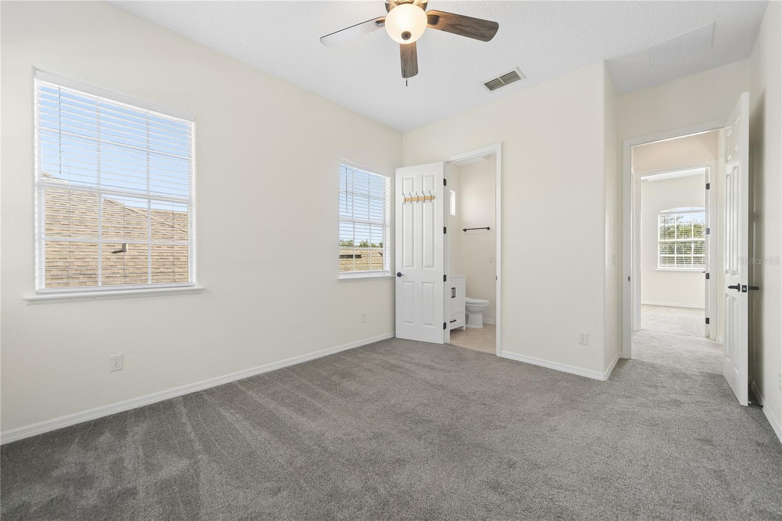 Bedroom 3 showing shared ensuite. - 16169 BRISTOL LAKE CIR, ORLANDO