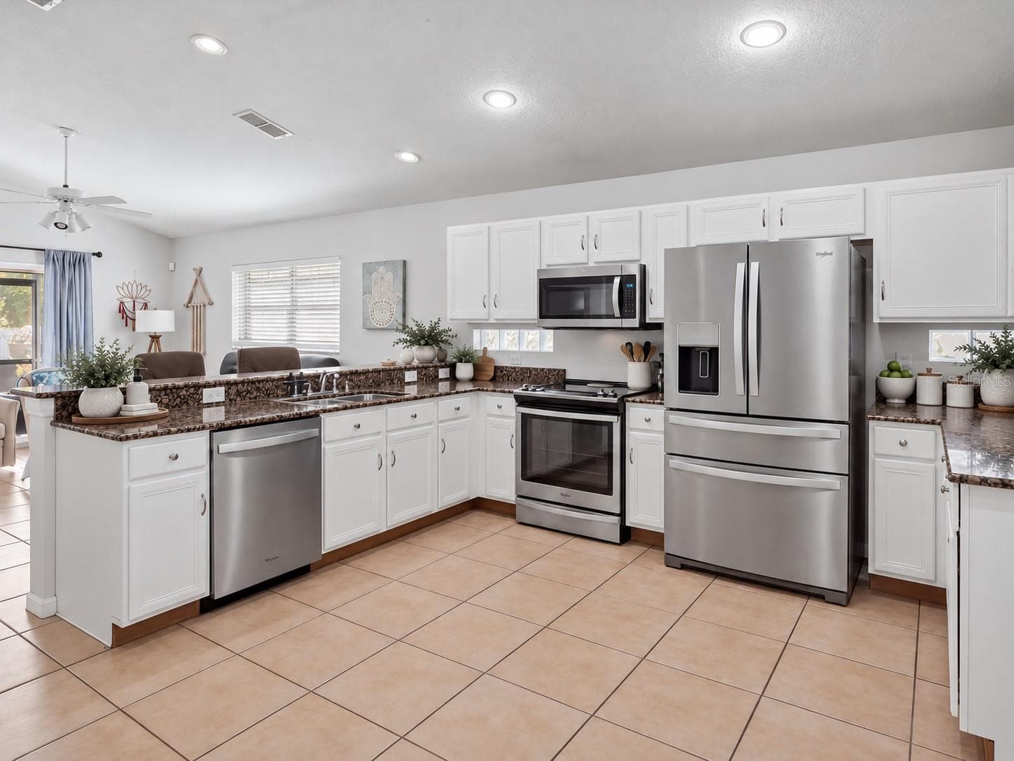 Single Family Residence at 3047 ROB WAY, KISSIMMEE, photo 7 of 34