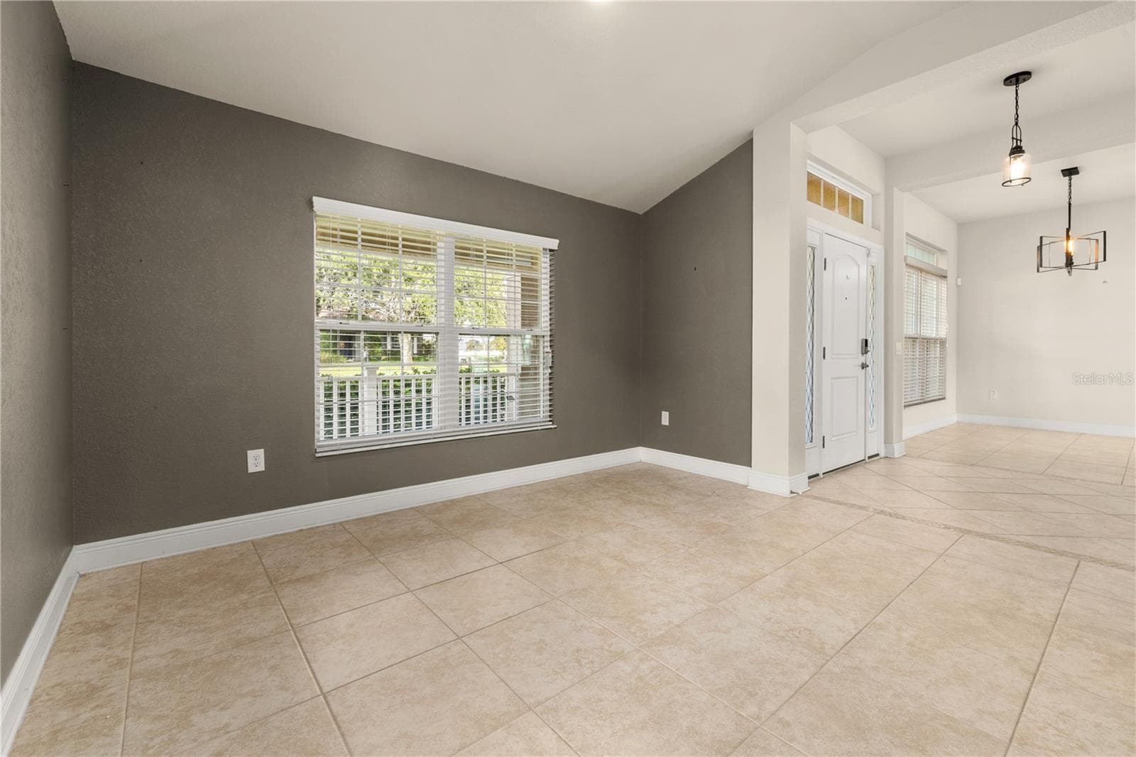 Single Family Residence at 702 COUNTRY WALK CV, EAGLE LAKE, photo 9 of 50