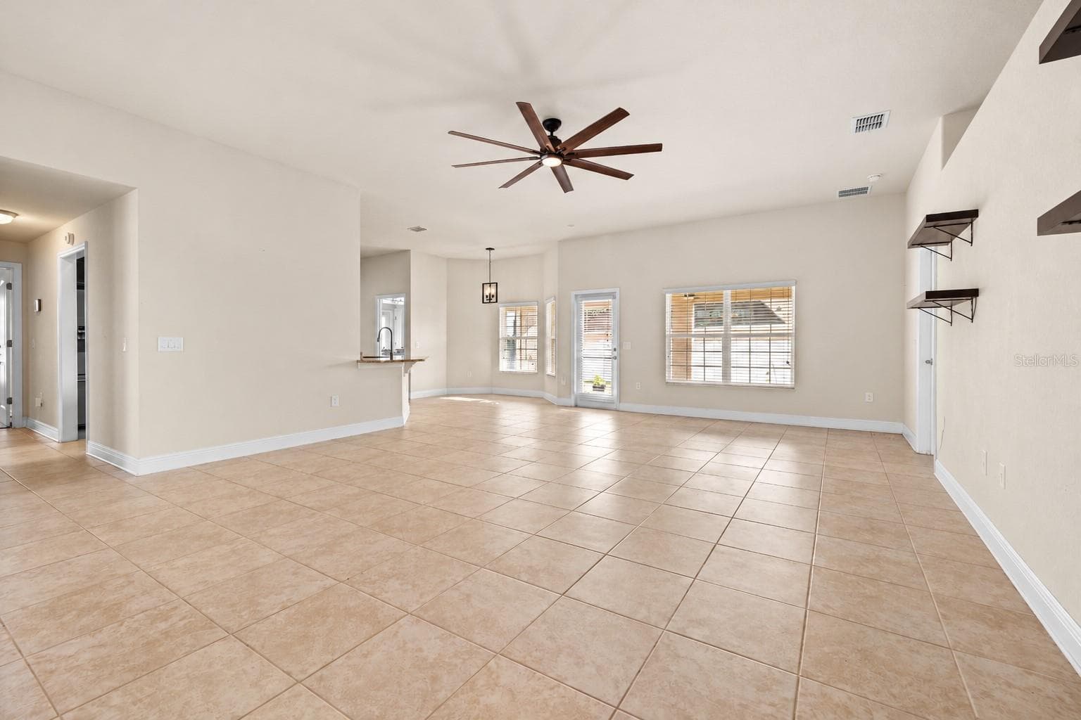 Single Family Residence at 702 COUNTRY WALK CV, EAGLE LAKE, photo 21 of 50