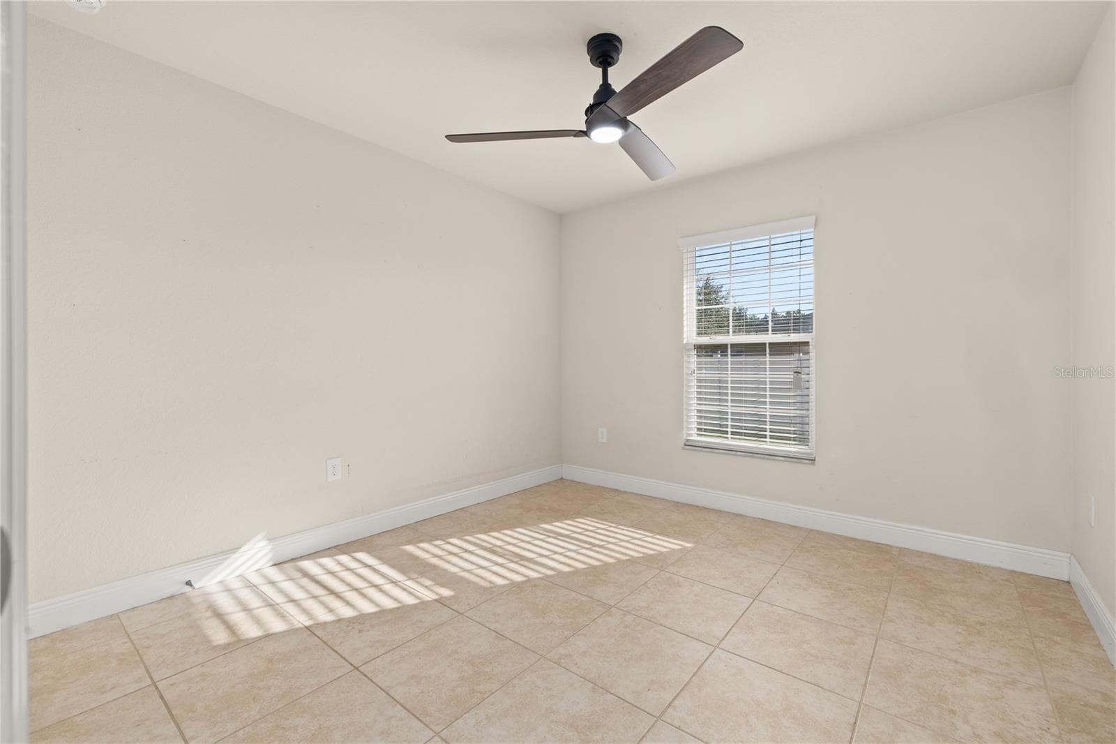 Single Family Residence at 702 COUNTRY WALK CV, EAGLE LAKE, photo 30 of 50