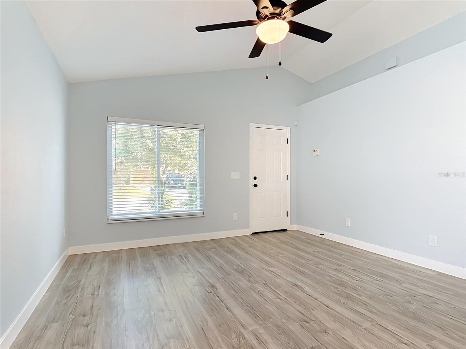 Single Family Residence at 9684 HOLLYHILL DR, ORLANDO, photo 10 of 43
