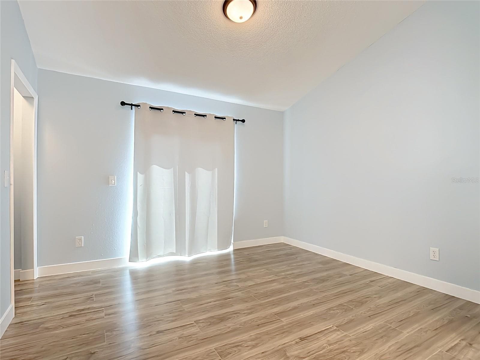 Single Family Residence at 9684 HOLLYHILL DR, ORLANDO, photo 18 of 43