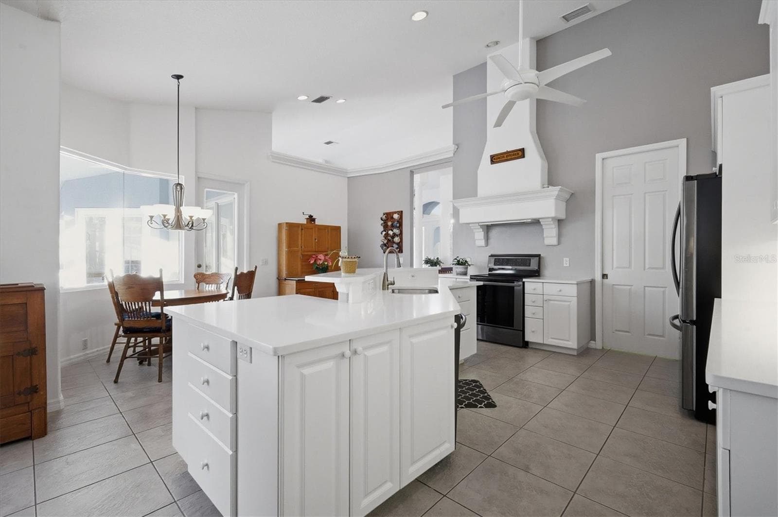 Single Family Residence at 750 HARMONY LN, ENGLEWOOD, photo 18 of 68