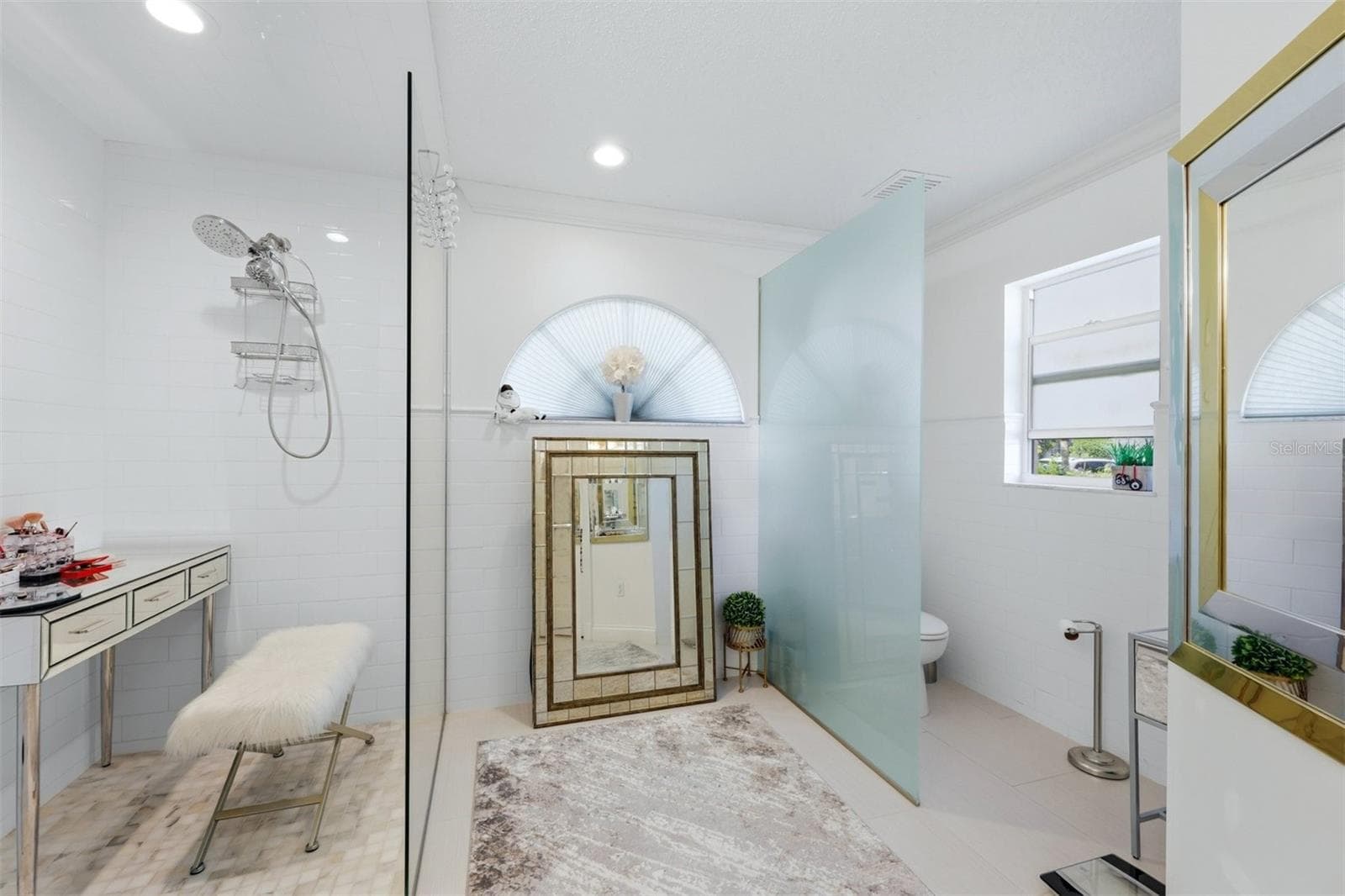MASTER BATH - 4246 HEARTHSTONE DR, SARASOTA