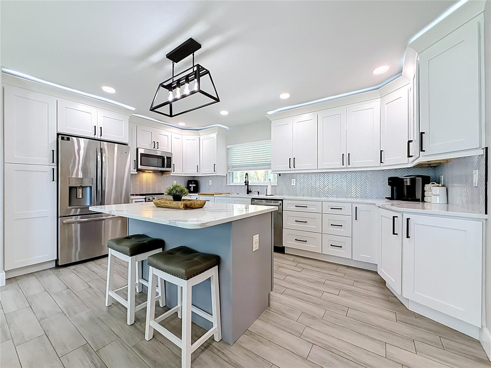 Quartz countertops - 1509 BARBARA AVE, CLEARWATER