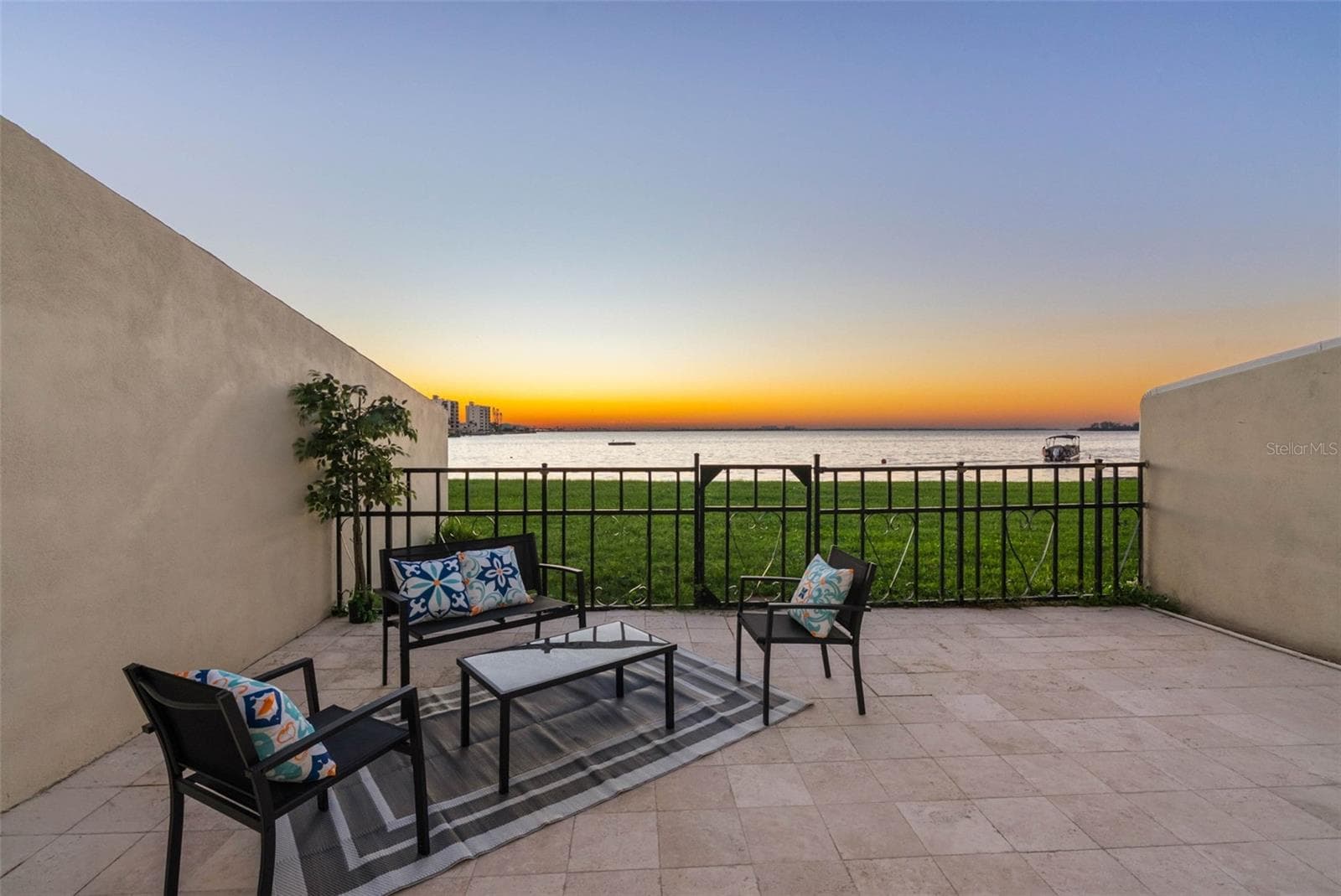 Back Patio - 2700 BAYSHORE BLVD #511, DUNEDIN