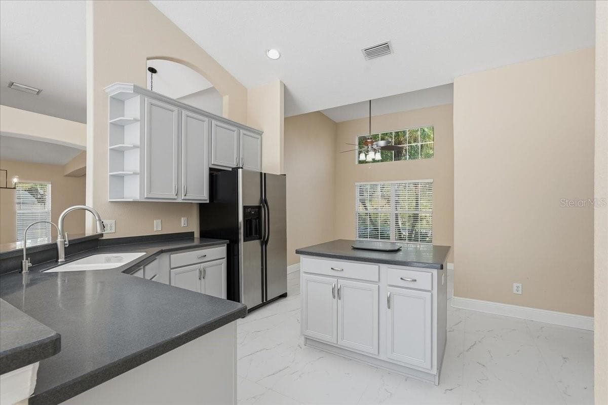 Single Family Residence at 8211 CANYON CREEK WAY, TAMPA, photo 18 of 78