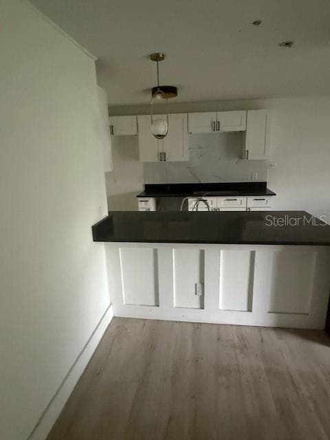 Kitchen is open to the living room. - 225 RONNIE CIR, ORLANDO