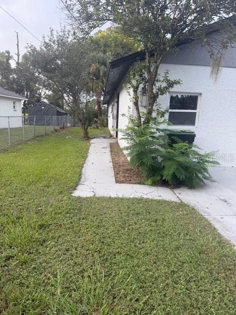 Left side of the home. - 225 RONNIE CIR, ORLANDO