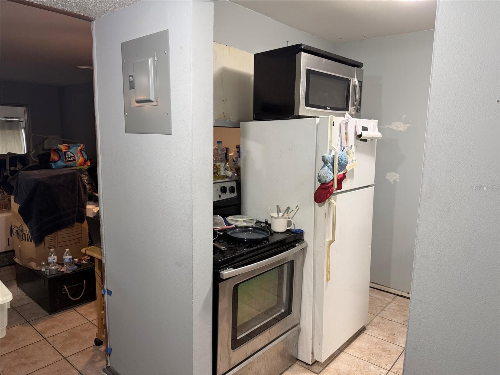 Condominium at 781 W LANCASTER RD #B37, ORLANDO, photo 6 of 11