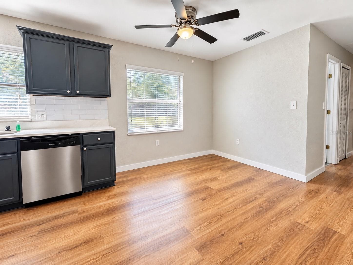 Single Family Residence at 4692 BARLEY ST, ORLANDO, photo 9 of 27
