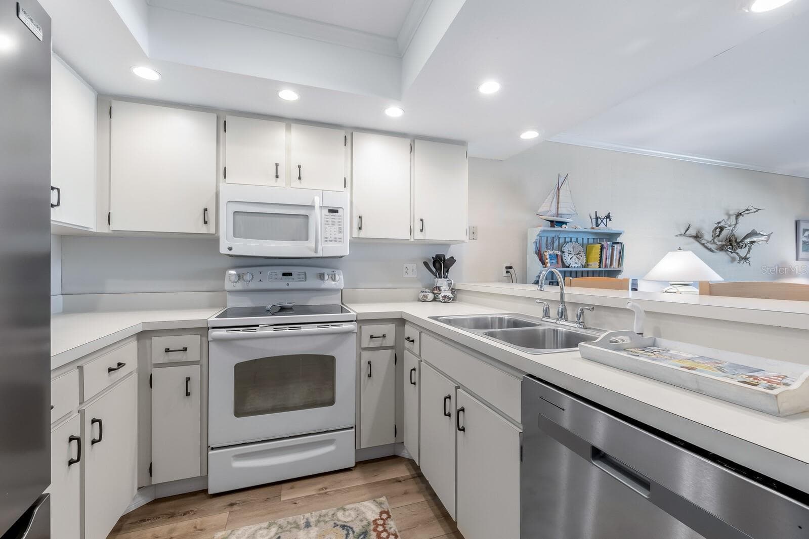Townhouse at 290 GULF BLVD #12, BOCA GRANDE, photo 7 of 19