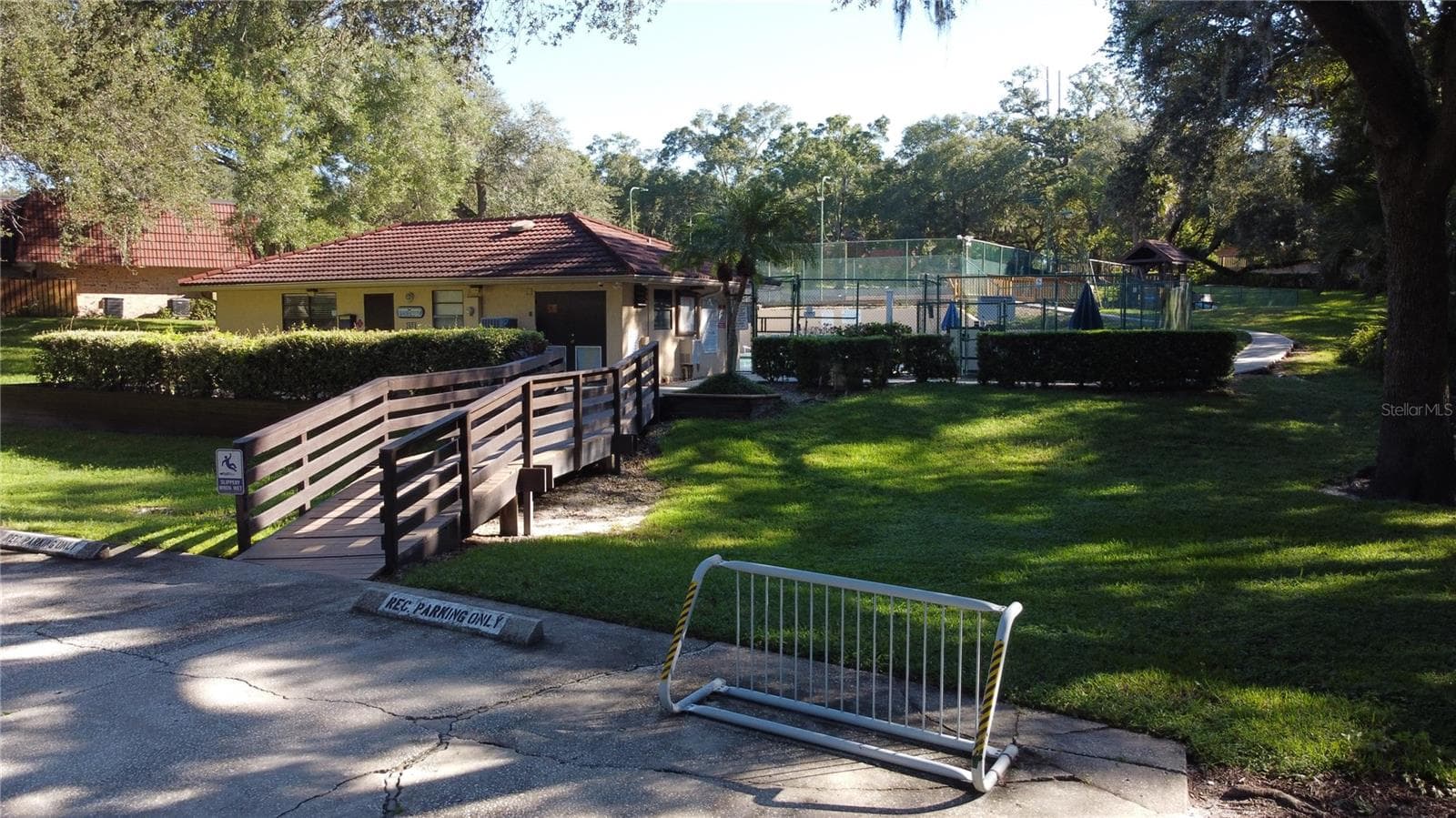 Amenities - 2713 11TH CT, PALM HARBOR