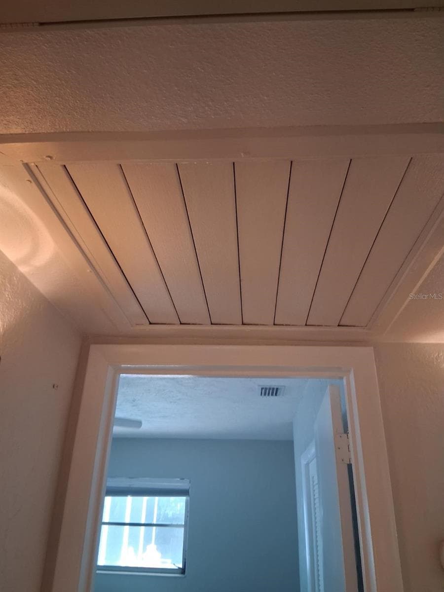 Attic fan - 8220 YARDLEY AVE N, ST PETERSBURG