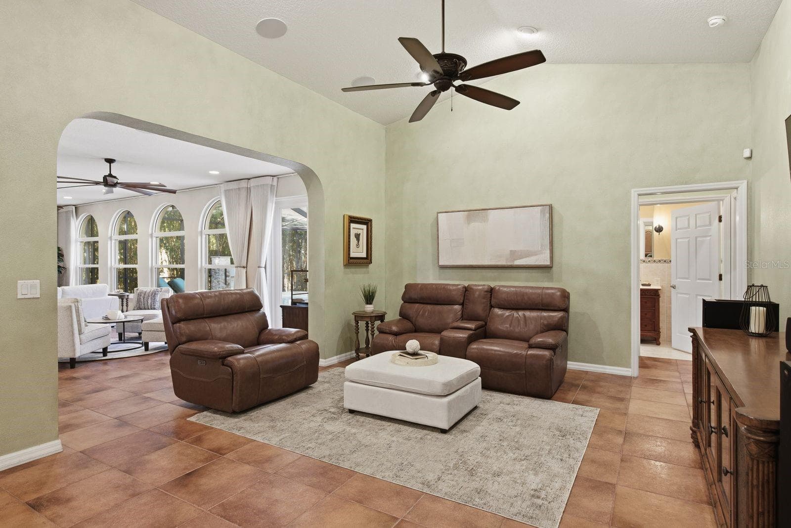 Single Family Residence at 580 S FLORIDA AVE, TARPON SPRINGS, photo 15 of 42