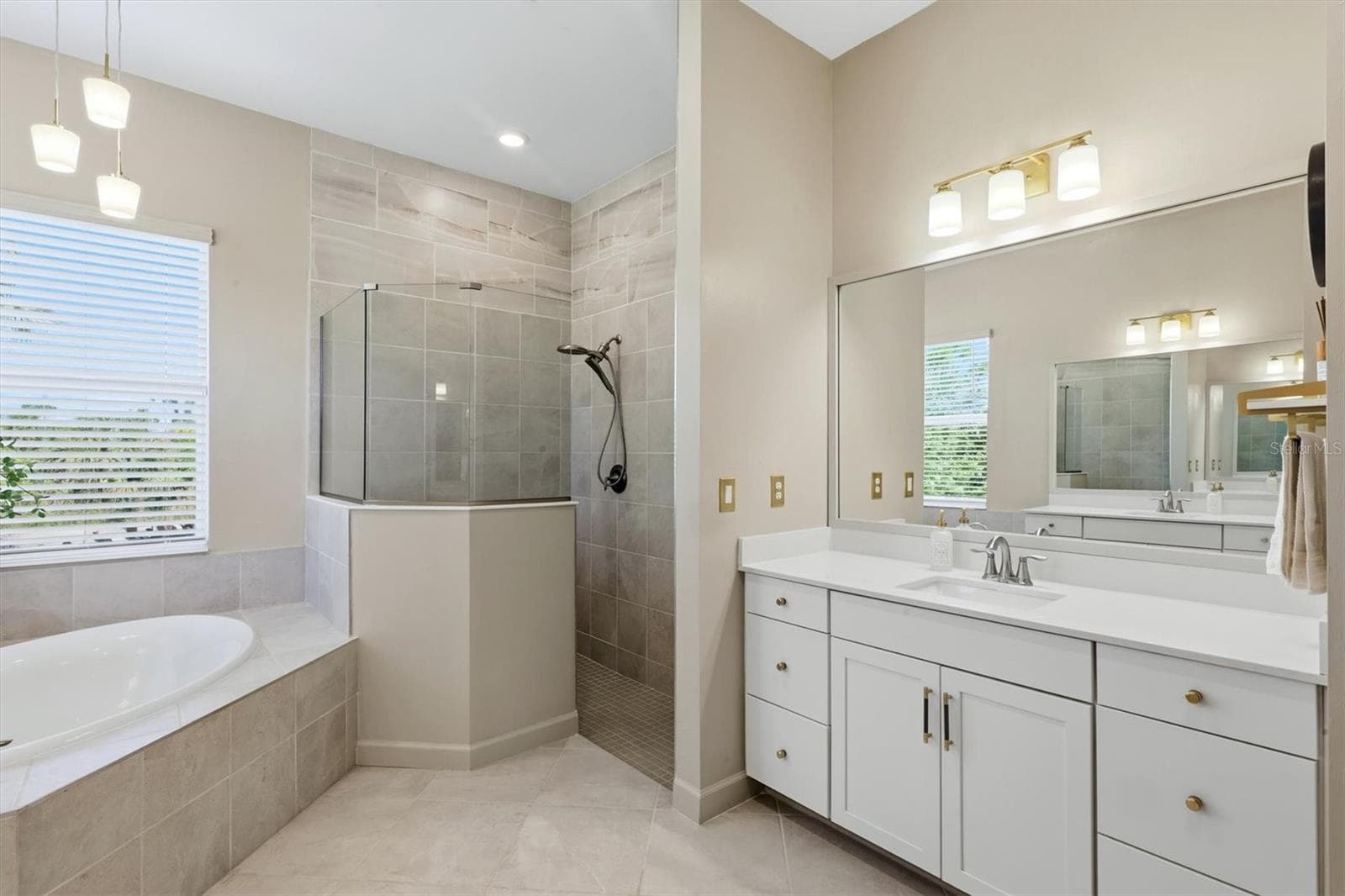Single Family Residence at 15185 HENNIPEN CIR, PORT CHARLOTTE, photo 28 of 66