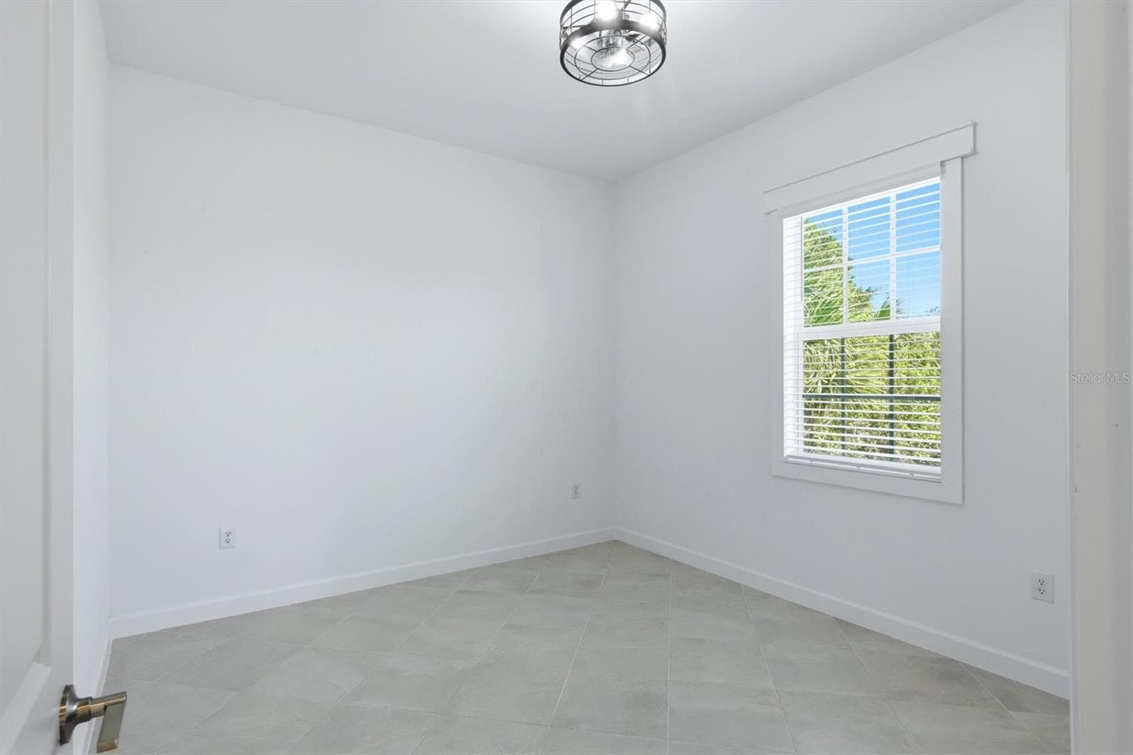 Single Family Residence at 15185 HENNIPEN CIR, PORT CHARLOTTE, photo 32 of 66